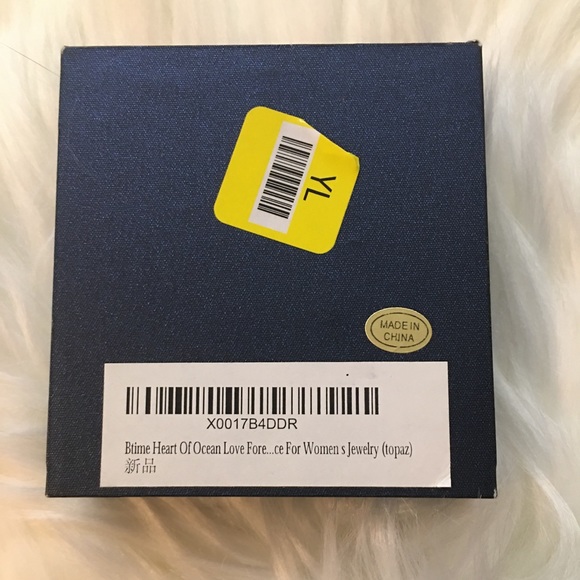 NWT!!! Topaz Heart Pendant Necklace for Women - Picture 4 of 5